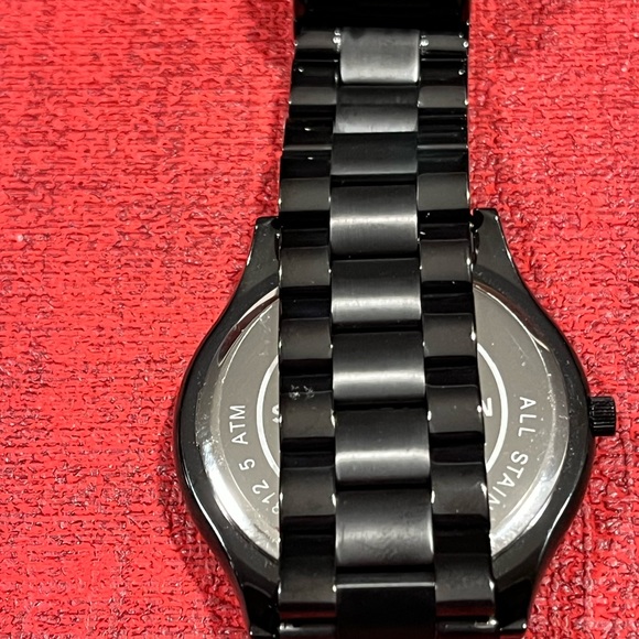 MICHAEL KORS LOVED AUTHENTIC BLACK & GOLD STAINLESS STEEL SLIM DESIGN WATCH - Picture 13 of 16